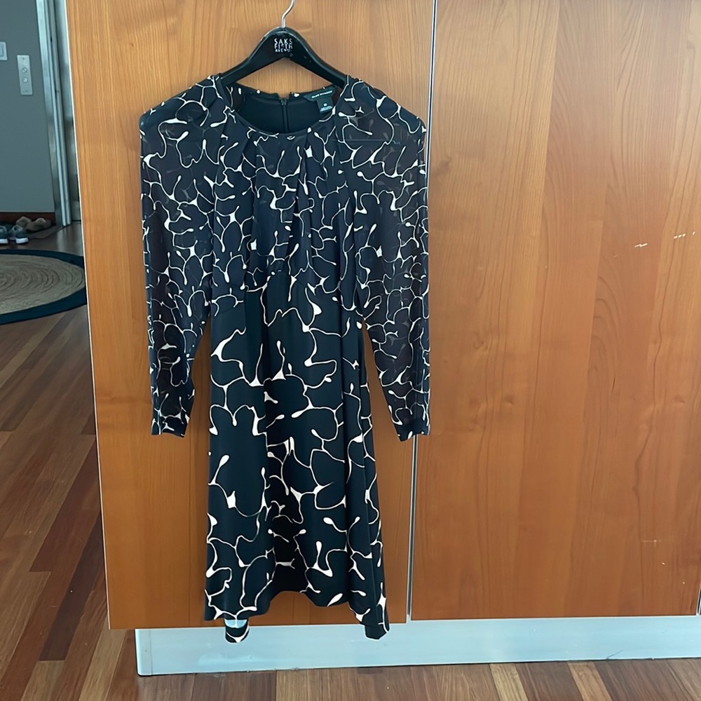 Club Mónaco dress. bought but not worn.